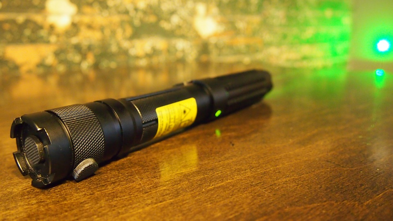 Illustration for article titled Wicked Laser S3 Krypton Lightning Review: Holy Christ Now It's Green and Goes Into Space